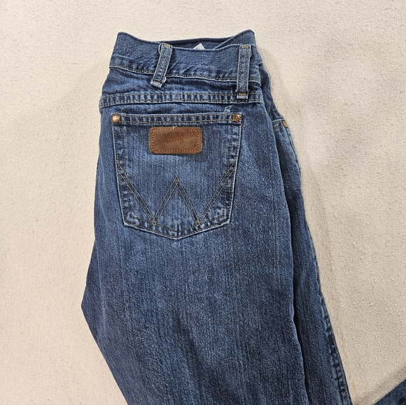 Wrangler Retro Slim Boot 31x34 Dark Wash - Picture 2 of 8